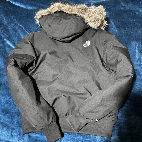 The North Face Women’s Arctic Bomber XS - Picture 9 of 9